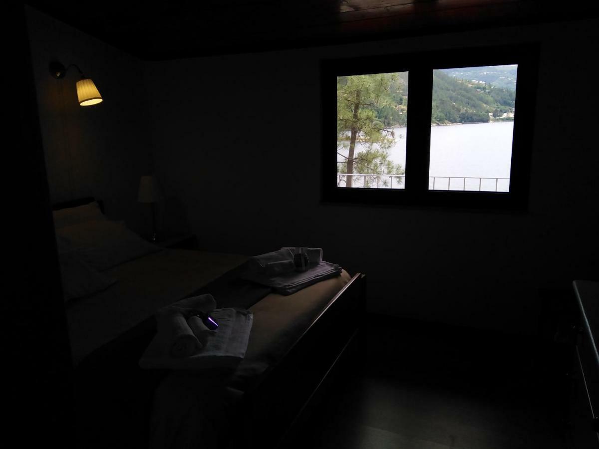 Casa Do Avo Xico - Geres Lake House - 10Pax Exterior foto